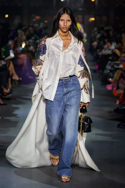 Look 6